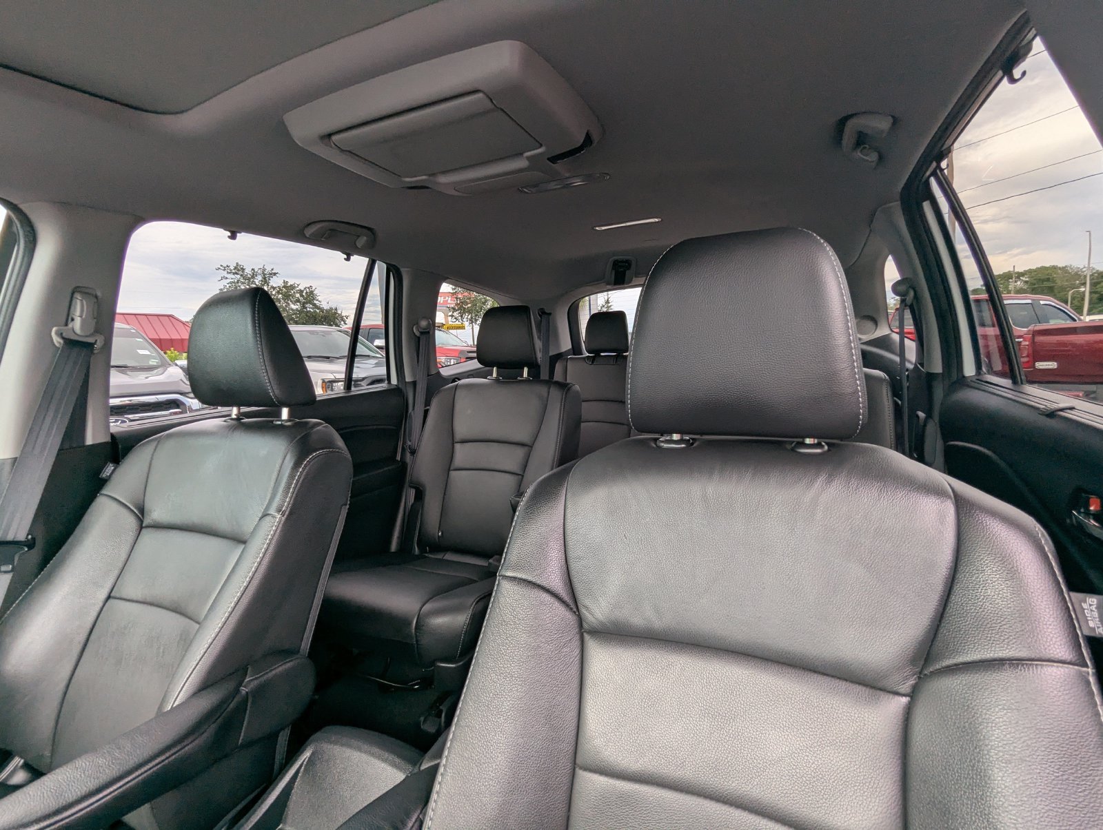 Used 2021 Honda Pilot Touring image 32