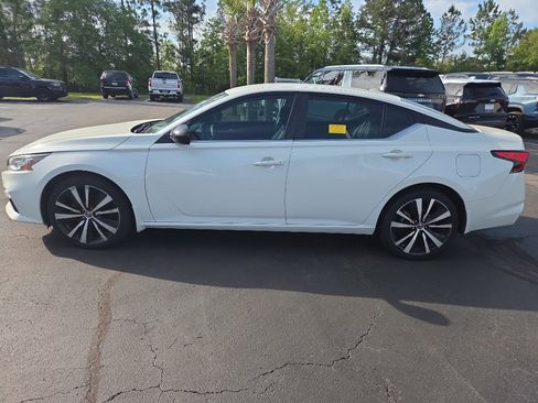 Used 2021 Nissan Altima 2.5 SR image 3