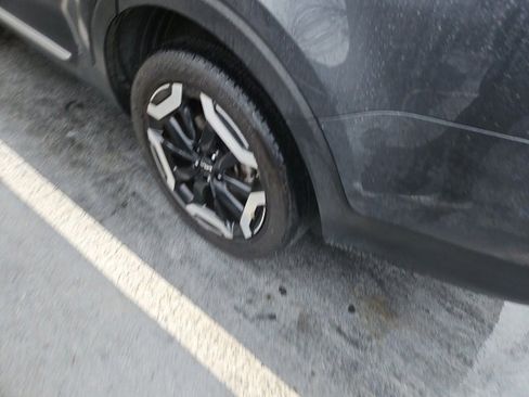 Used 2023 Kia Telluride S w/ S Sunroof Package image 11