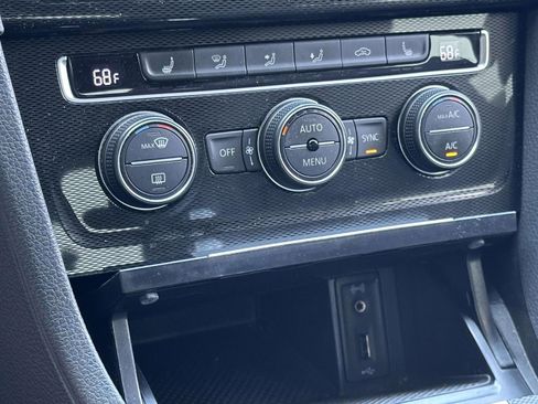 Used 2016 Volkswagen GTI Autobahn w/ Lighting Package (SEL) image 19