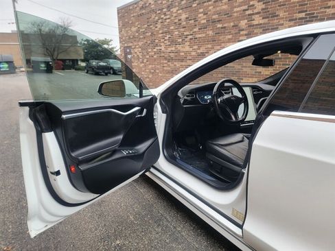 Used 2016 Tesla Model S image 20