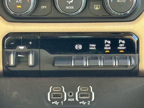 Used 2022 RAM 2500 Laramie w/ Rambox Utility Group image 36