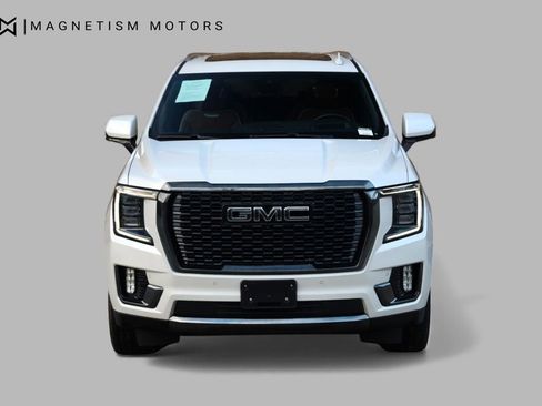 Used 2023 GMC Yukon XL Denali Ultimate image 5