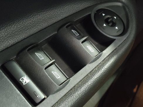 Used 2018 Ford Escape S image 27