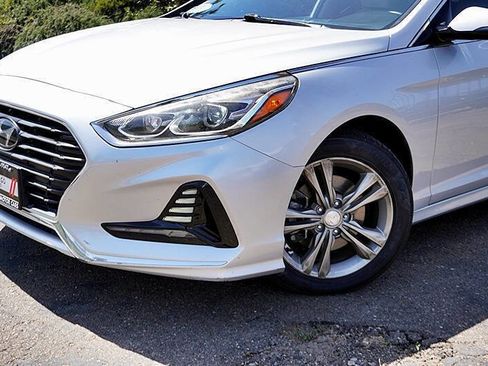 Used 2018 Hyundai Sonata Limited FWD image 4