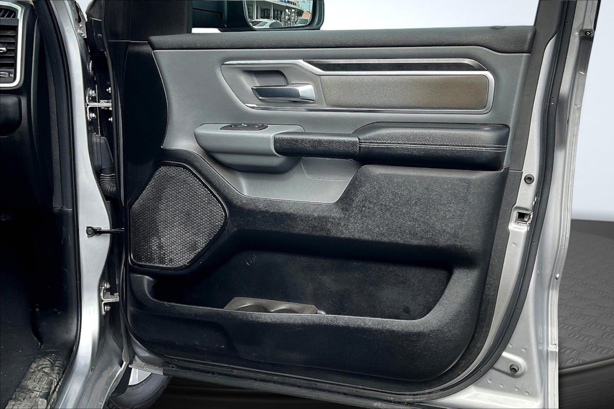Used 2019 RAM 1500 Big Horn RWD image 25