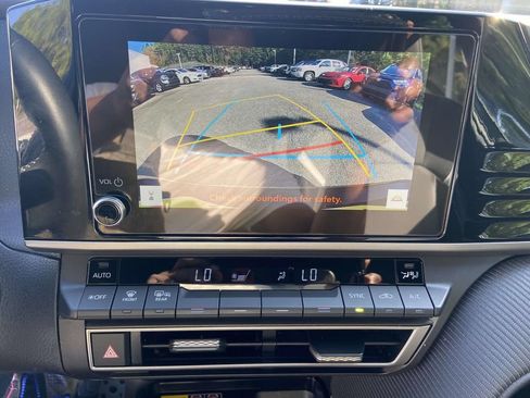Used 2025 Toyota Camry SE FWD image 23