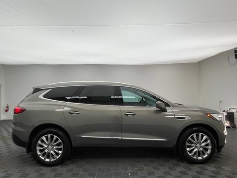 Used 2019 Buick Enclave Premium w/ Experience Buick Package FWD image 8