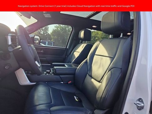 Used 2025 Toyota Sequoia Platinum AWD/4WD image 8
