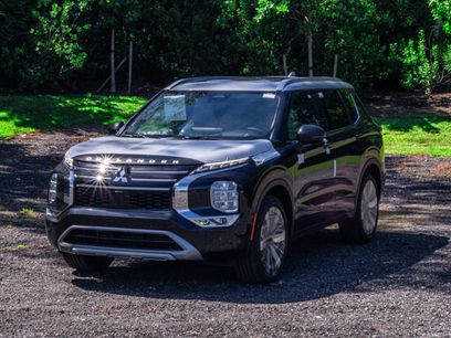 New 2025 Mitsubishi Outlander AWD