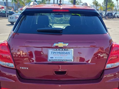 Used 2022 Chevrolet Trax LT w/ LT Convenience Package FWD image 26