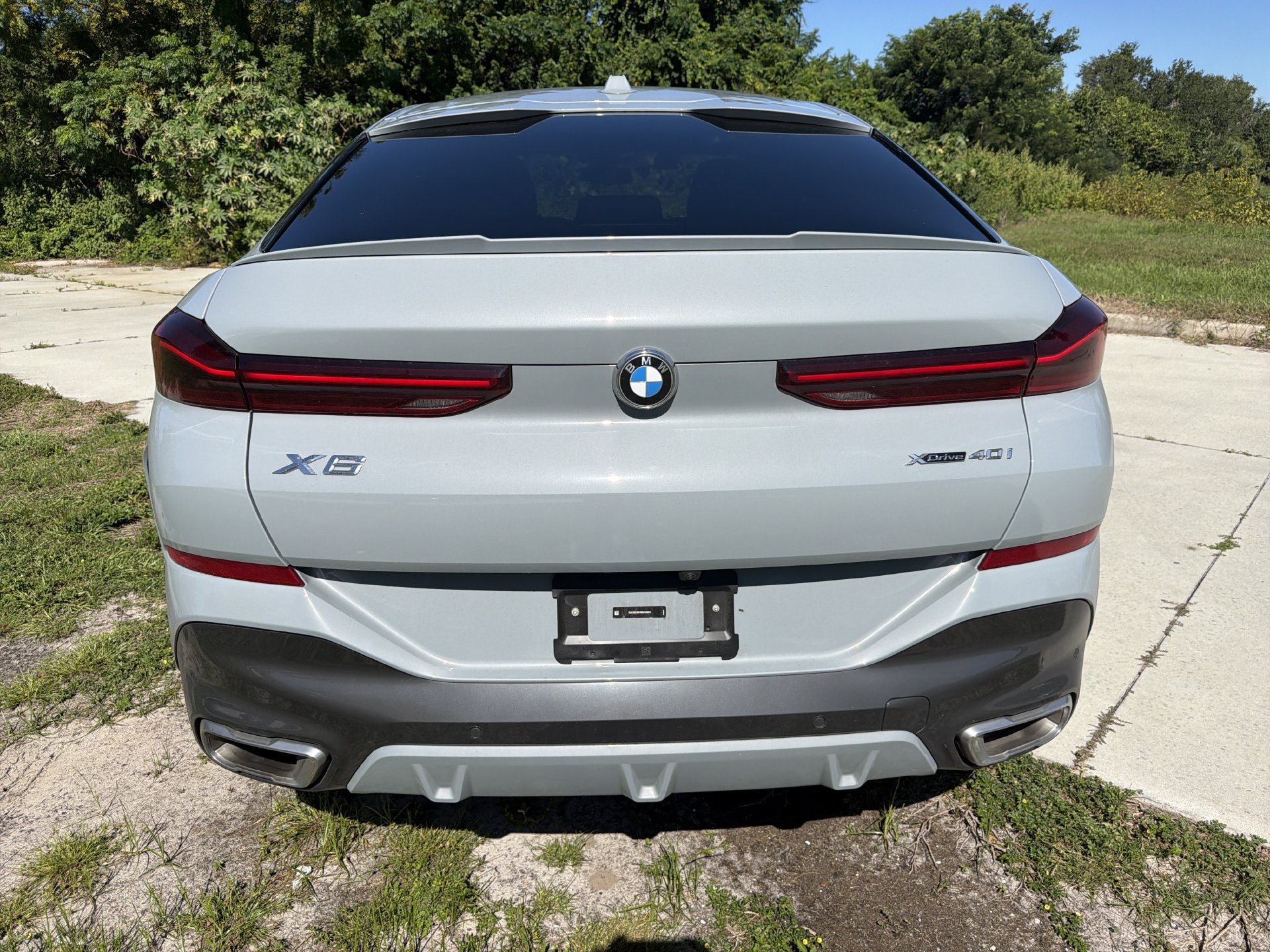 Used 2024 BMW X6 xDrive40i w/ Premium Package AWD/4WD image 5