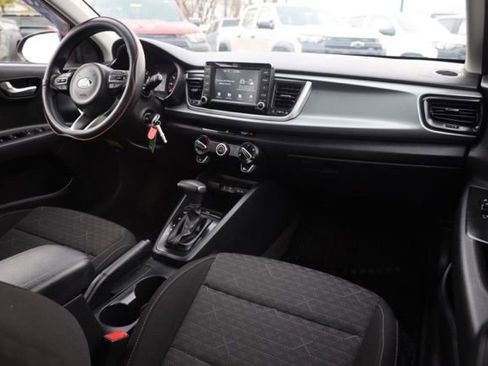 Used 2020 Kia Rio S image 32