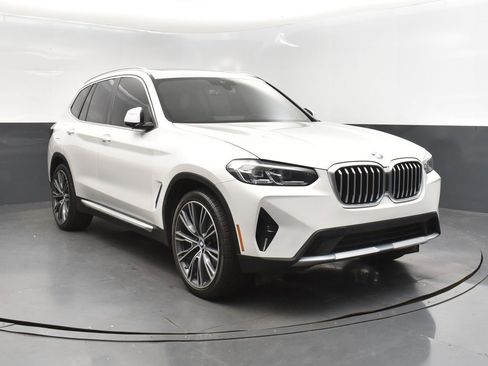 Used 2023 BMW X3 sDrive30i w/ Premium Package image 9