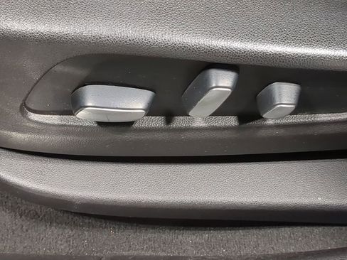 Used 2019 Cadillac XT5 Premium Luxury image 21