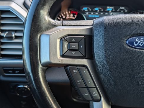Used 2020 Ford F150 Platinum w/ Equipment Group 701A Luxury AWD/4WD image 26