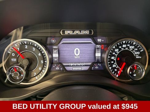 Used 2022 RAM 1500 Big Horn AWD/4WD image 6