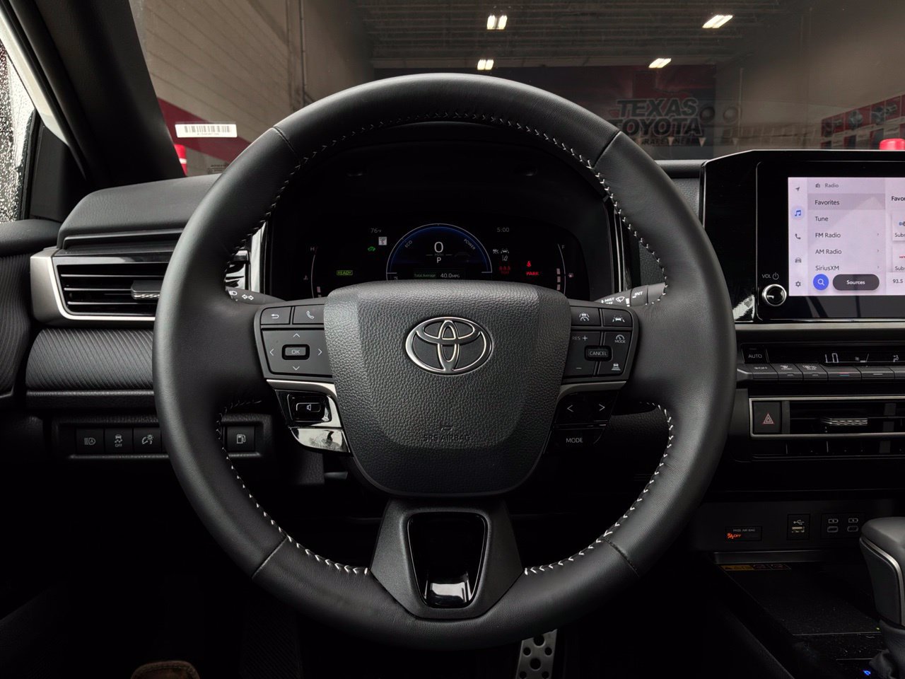 Used 2026 Toyota Camry SE FWD image 34