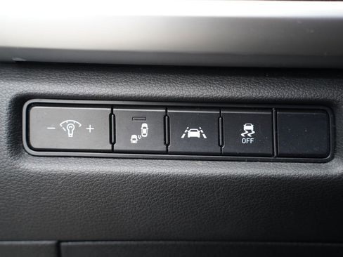 Used 2020 Kia Telluride LX AWD/4WD image 25