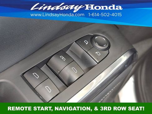 Used 2025 Chevrolet Traverse LT image 22