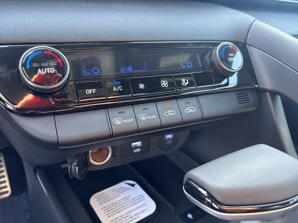 New 2026 Hyundai Elantra Sport FWD image 40