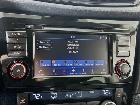 Used 2019 Nissan Rogue SV image 14