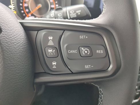 New 2025 Jeep Wrangler Unlimited Rubicon w/ Steel Bumper Group image 12