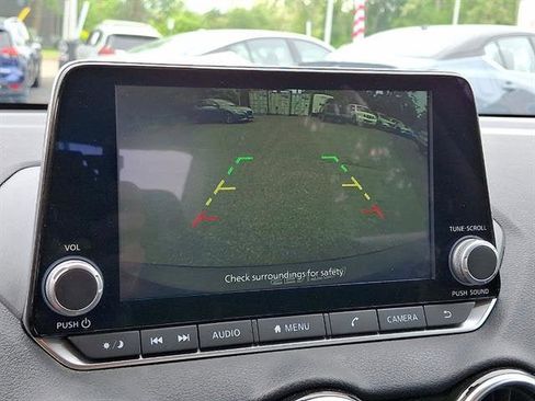Certified 2023 Nissan Sentra SV FWD image 18