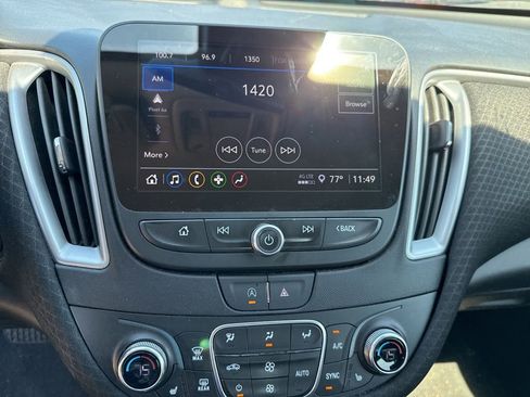 Used 2025 Chevrolet Malibu LT FWD image 43