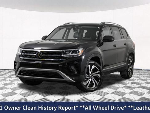 Used 2023 Volkswagen Atlas SEL AWD/4WD image 2