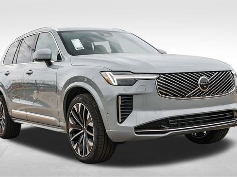 New 2026 Volvo XC90 B5 Plus w/ Protection Package AWD/4WD image 3