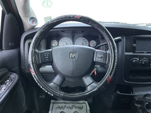 Used 2005 Dodge Ram 1500 Truck 2WD Quad Cab image 19