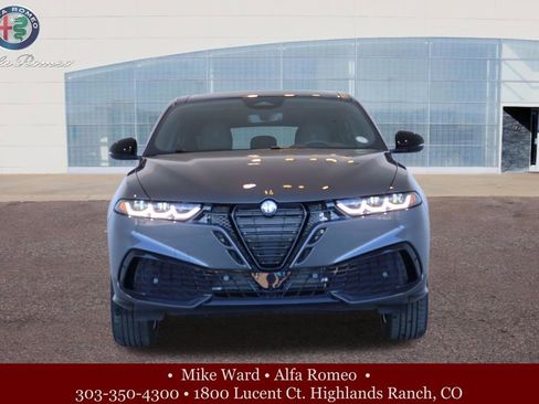 New 2026 Alfa Romeo Tonale w/ Black Premium Package image 9