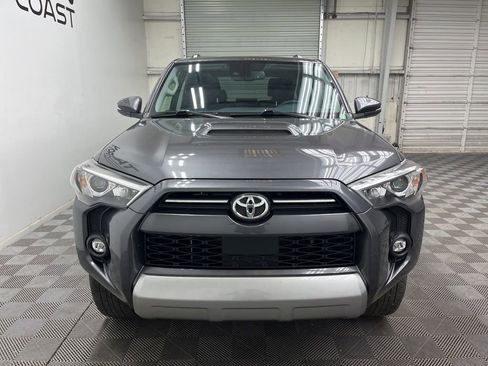Used 2021 Toyota 4Runner TRD Off-Road Premium w/ Moonroof Package AWD/4WD image 10