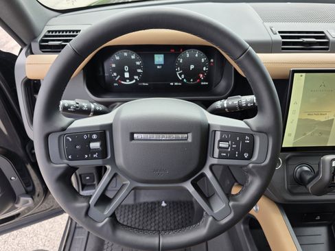 New 2026 Land Rover Defender 110 X-Dynamic SE image 15