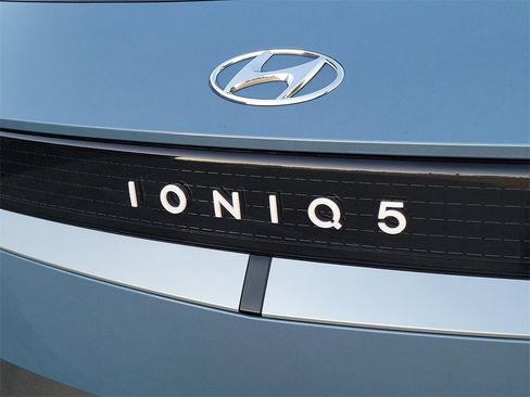 Used 2024 Hyundai Ioniq 5 SEL image 21
