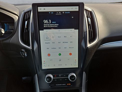 Certified 2022 Ford Edge SEL image 17