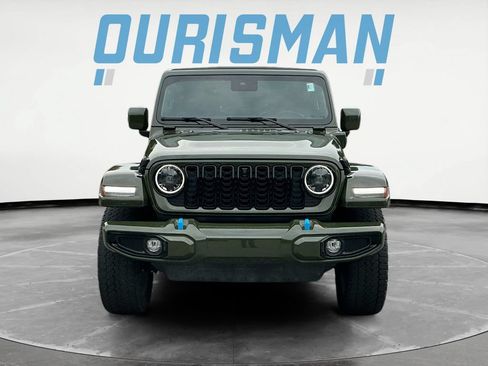 Used 2024 Jeep Wrangler High Altitude AWD/4WD image 2
