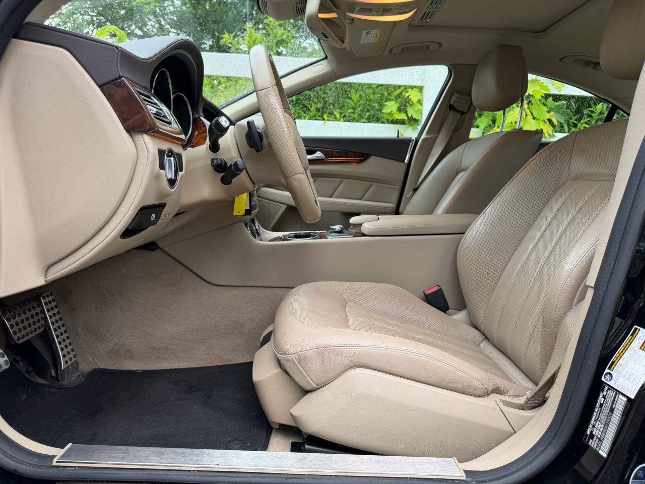 Used 2014 Mercedes-Benz CLS 550 4MATIC image 38