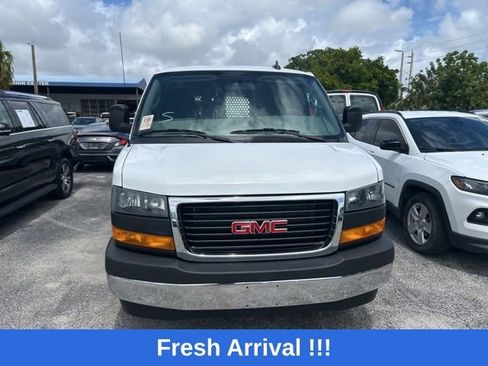 Used 2024 GMC Savana 2500 w/ Driver Convenience Package image 5