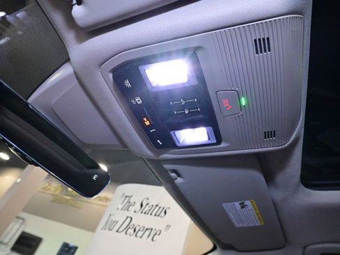 Used 2024 Volkswagen Atlas Peak Edition SE image 44