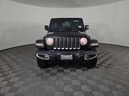 Used 2022 Jeep Wrangler Unlimited Sahara w/ Cold Weather Group AWD/4WD image 3