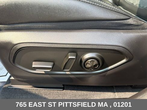 Used 2024 Jeep Grand Cherokee Altitude AWD/4WD image 14
