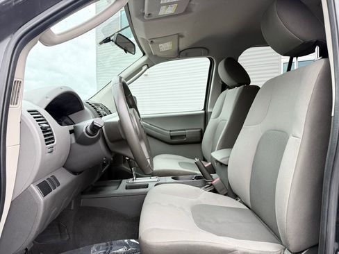 Used 2011 Nissan Xterra X AWD/4WD image 13