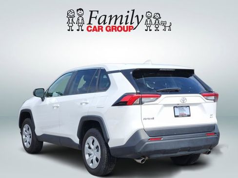 Used 2025 Toyota RAV4 LE AWD/4WD image 3