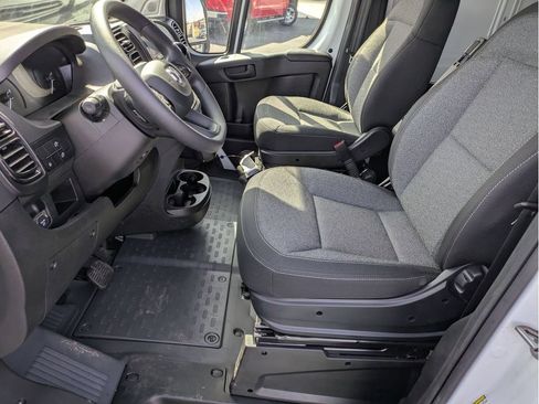 Used 2025 RAM ProMaster 3500 w/ Convenience Group FWD image 10