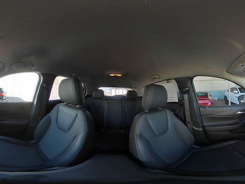 Used 2025 Buick Encore GX Preferred image 40