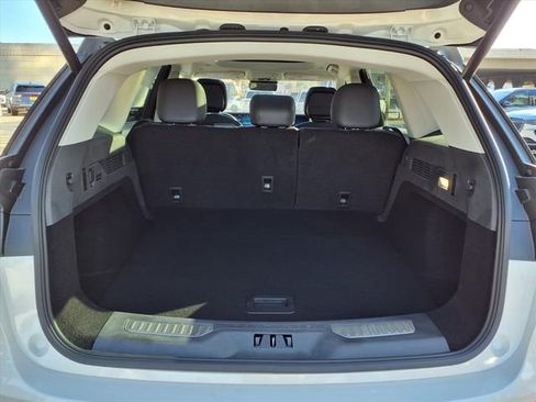 Used 2026 Lincoln Nautilus Premier w/ Equipment Group 102A image 16