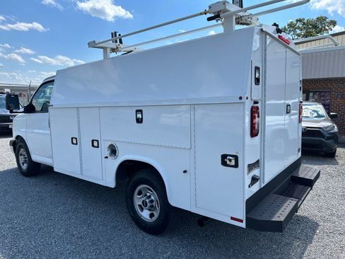 Used 2021 GMC Savana 3500 w/ Power Convenience Package RWD image 13