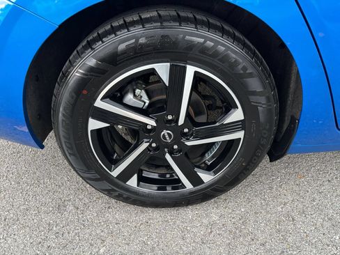 Used 2025 Nissan Sentra SV FWD image 29